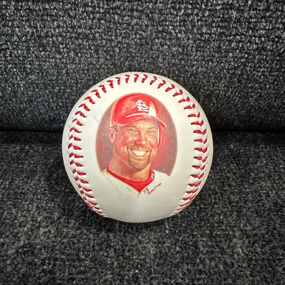 MARK McGWIRE Collector's Edition Ball SEPTEMBER 27, 1998 - Limited Edition